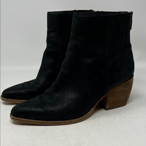 VINCE CAMUTO DEVENA WESTERN MICROSUEDE BLACK LEATHER UPPER BOOT SZ 7.5